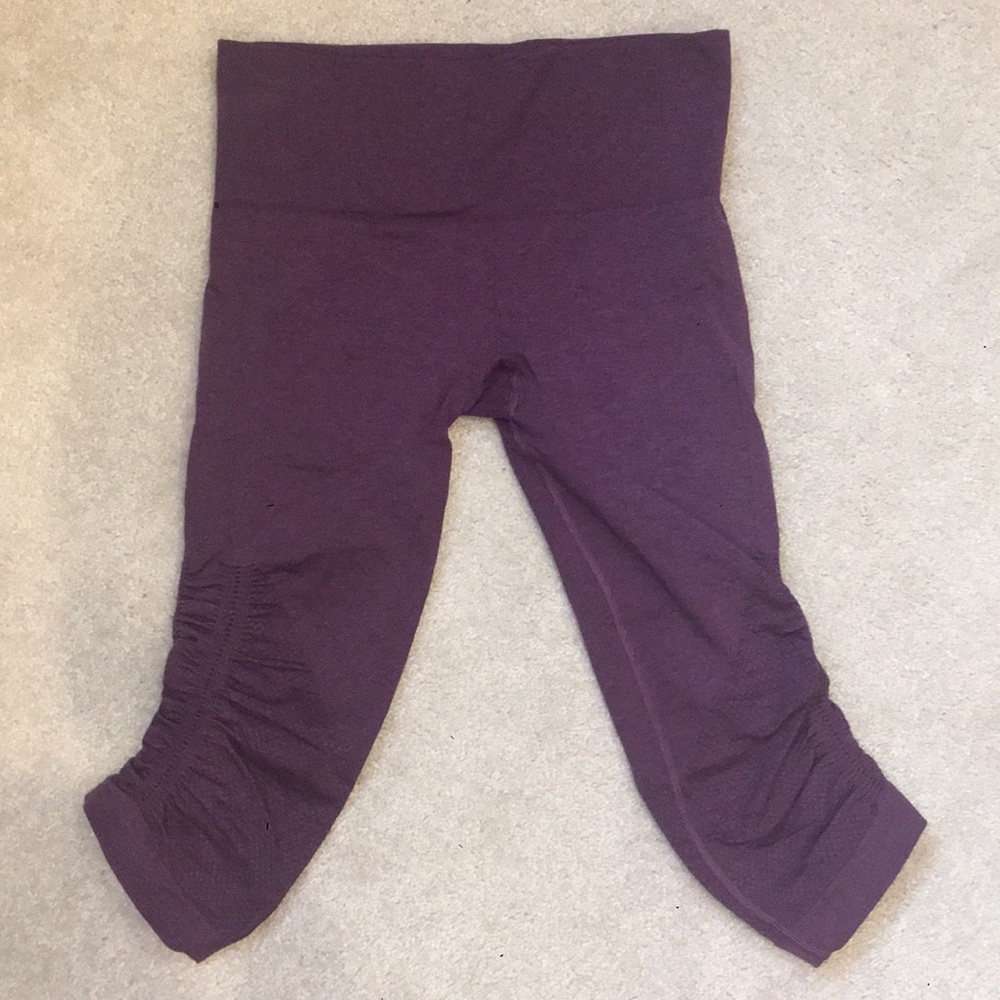 LULULEMON flow & go ruched crop legging - Mulberry - Picture 1 of 3
